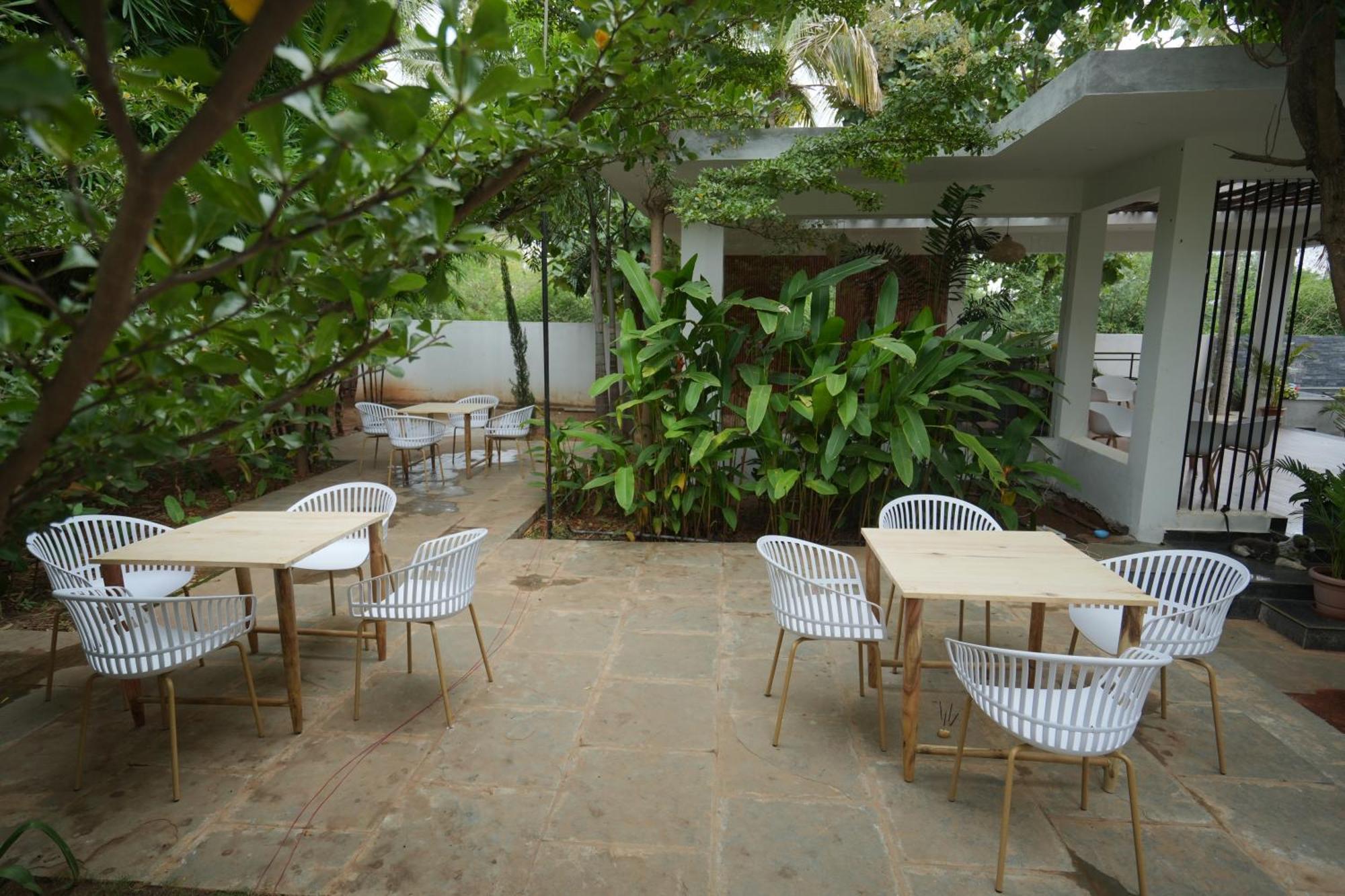 Hotel Happy Retreats - Kai Chik Ballāpur Esterno foto