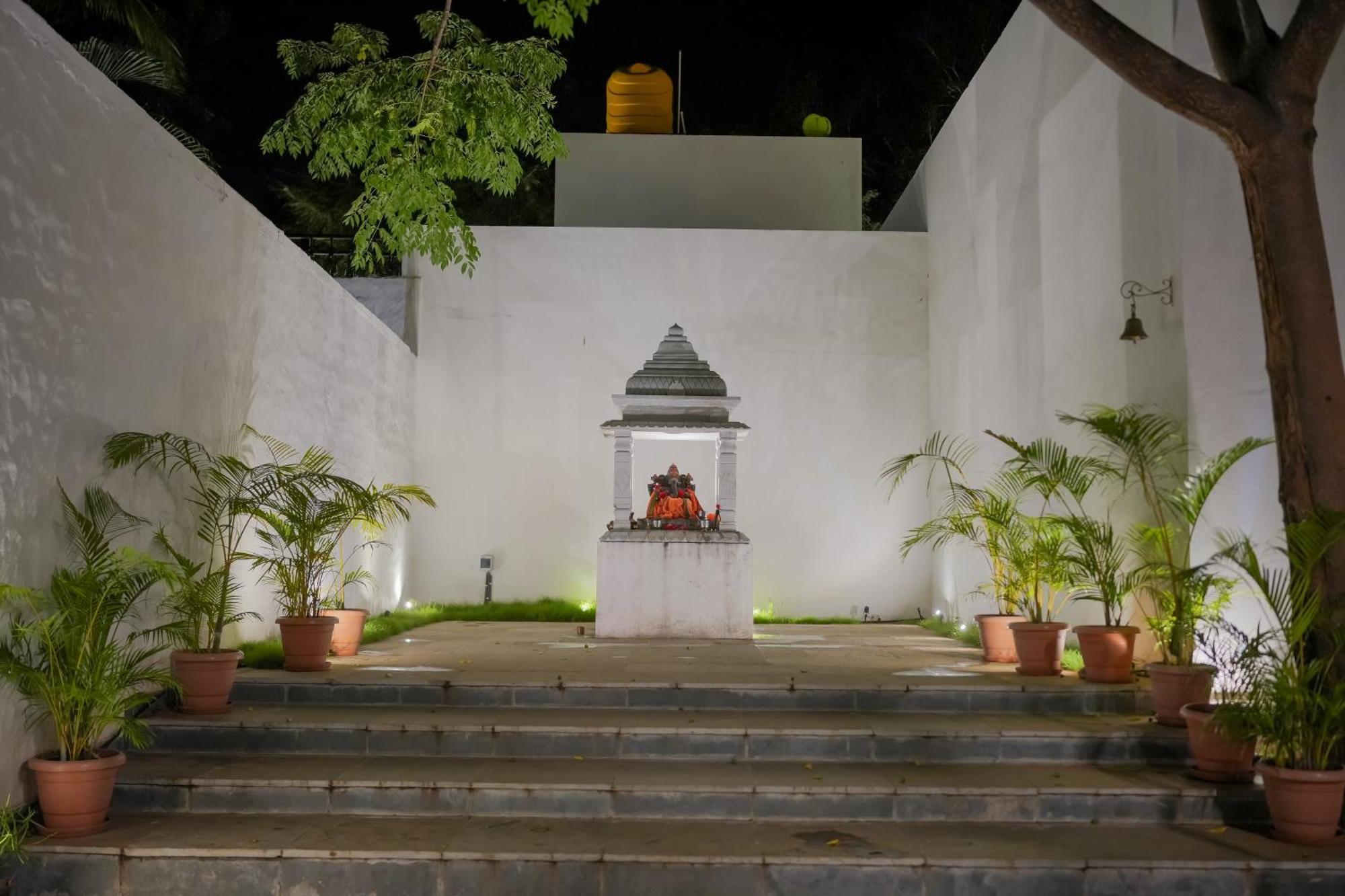 Hotel Happy Retreats - Kai Chik Ballāpur Esterno foto